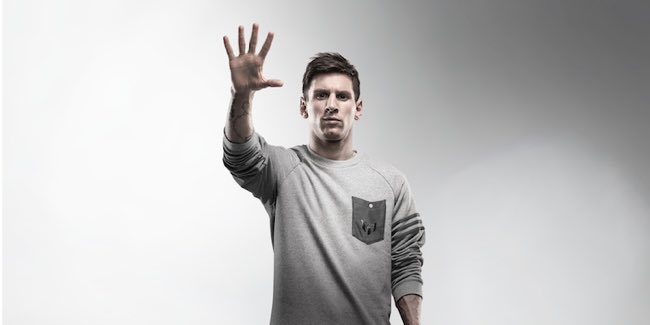 Leo Messi quinto pallone d'oro e adidas lo celebra