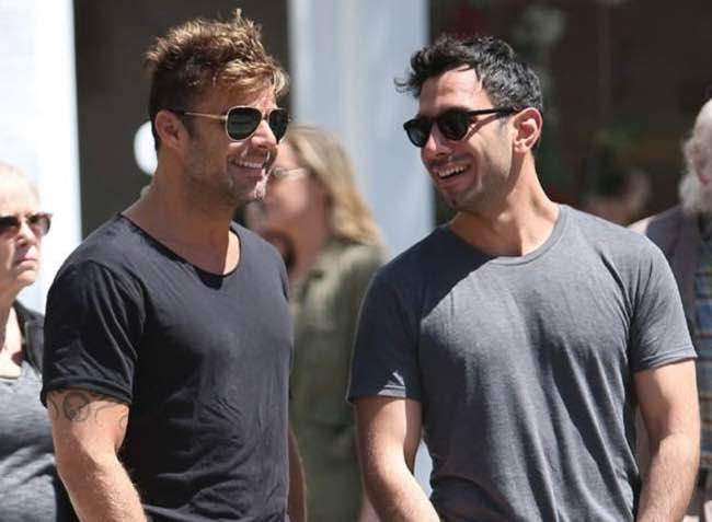 Ricky Martin il suo nuovo fidanzato Jwan Yosef beccato senza vestiti