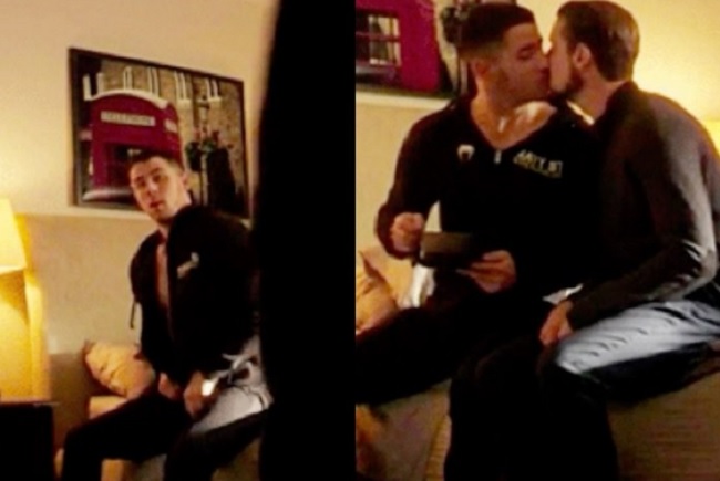 Nick Jonas e il bacio gay in diretta tv