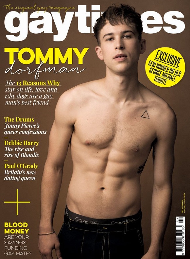 Tommy Dorfman di 13 senza veli sulla copertina di Gaytimes