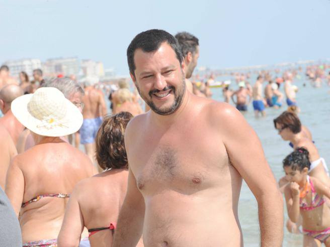 Elezioni politiche 2018 i politici a nudo: ecco Matteo Salvini