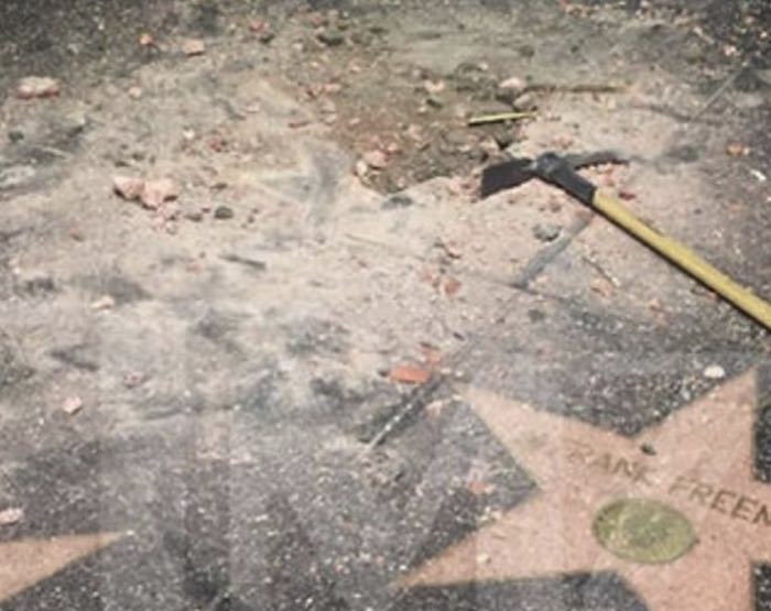 Donald Trump non ha più la sua Walk of fame a Hollywood, la stella è stata distrutta