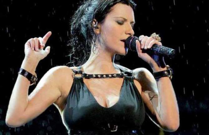 Laura Pausini concerto Canale 5 replica e Streaming, dove vederlo?