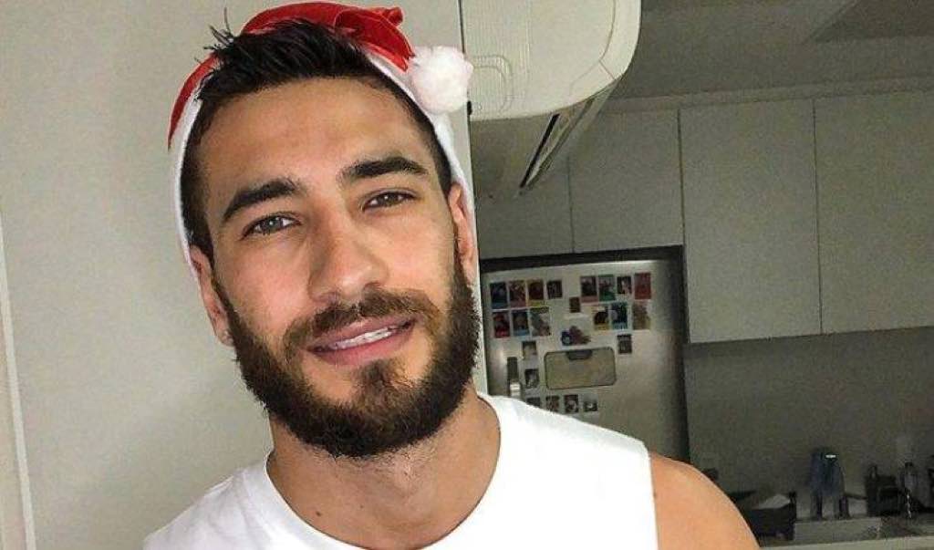 Roger Isola Balduino ci fa vedere le sue parti nascoste - Tuttouomini