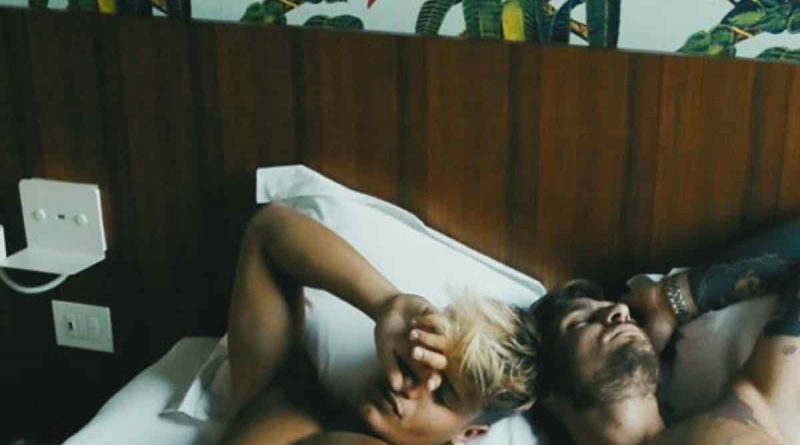Denis Dosio e Luigi Mario Favoloso a letto insieme hanno fatto l'amore?