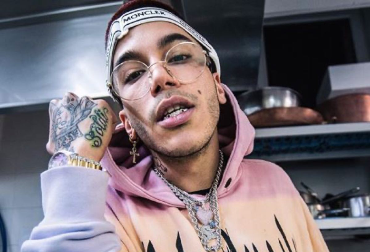 testi sfera ebbasta nuovo range