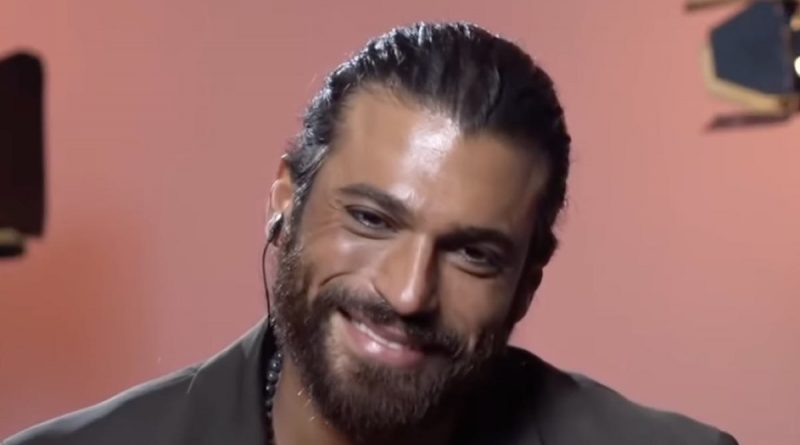 Can Yaman ammette la sua fragilità:"Anche un maschio alfa può..."