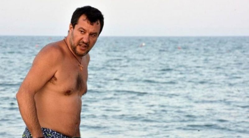 Matteo Salvini quanto pesa, altezza, la fidanzata e l'intervista a Belve