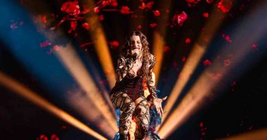 Angelina Mango abito stilista Eurovision meraviglioso look e grinta da vendere