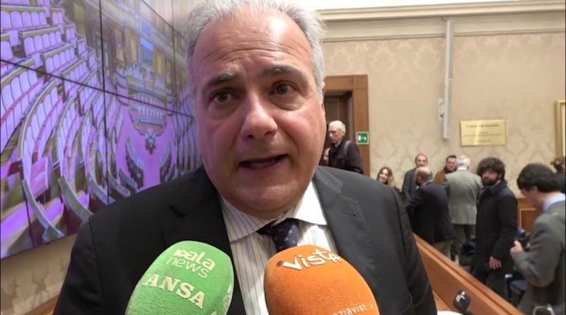 Chi è il padre di Ilaria Salis e chi è Ilaria Salis eletta al Parlamento europeo