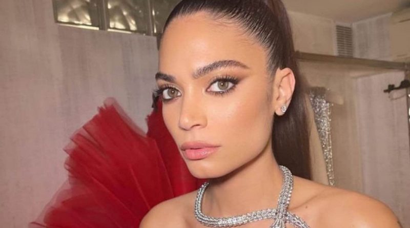 Abito stilista Elodie concerto Gigi D'Alessio, chi la veste