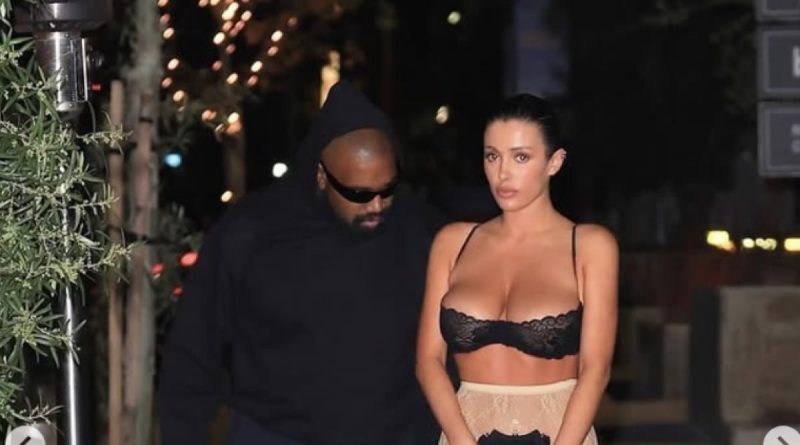 Bianca Censori abito stilista Grammy 2025 e la reazione shock del pubblico