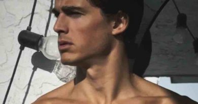 Pietro Boselli è super fornito nelle sue nuove foto social